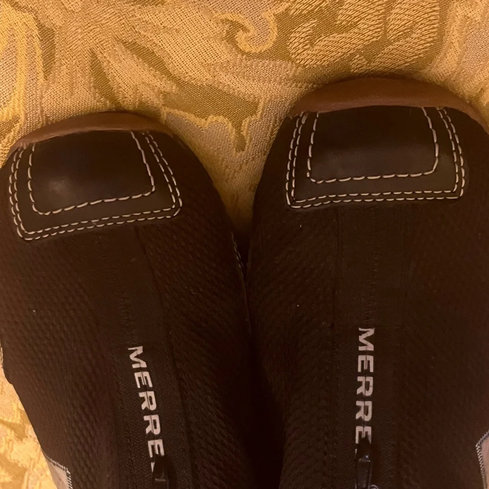 MERRELL Barrado SlipOns - Picture 3 of 11